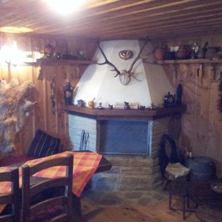 Hotel Кьща За Гости Свети Никола Zheravna Esterno foto