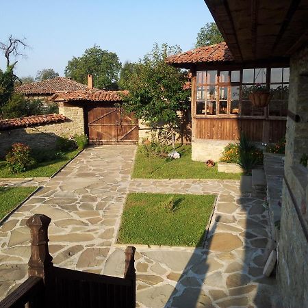 Hotel Кьща За Гости Свети Никола Zheravna Esterno foto